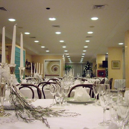 Hotel Acerboli Римини Экстерьер фото