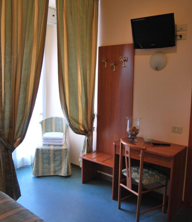 Hotel Acerboli Римини Номер фото