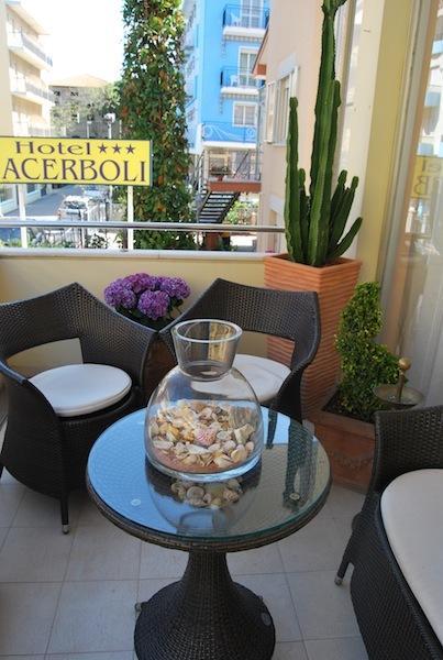 Hotel Acerboli Римини Экстерьер фото