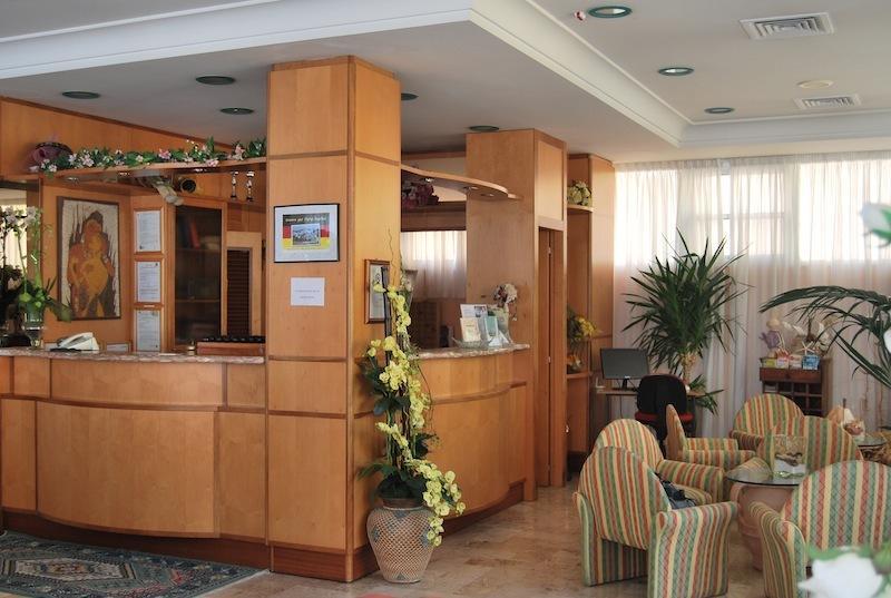 Hotel Acerboli Римини Экстерьер фото